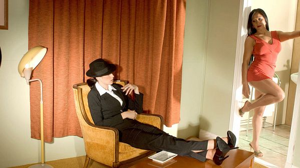 Kitty and Natalie Get Hot and Steamy in the Motel
